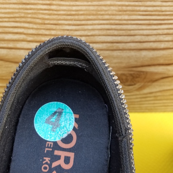 Shoe - Picture 4 of 6